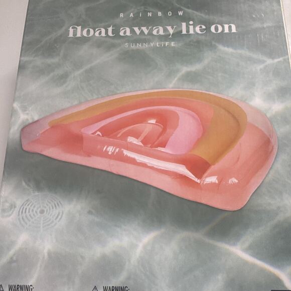 Sunnylife Float Away Lie On Pool Float Pink Rainbow 63" x 41.5" NEW MSRP $60 - Picture 6 of 8